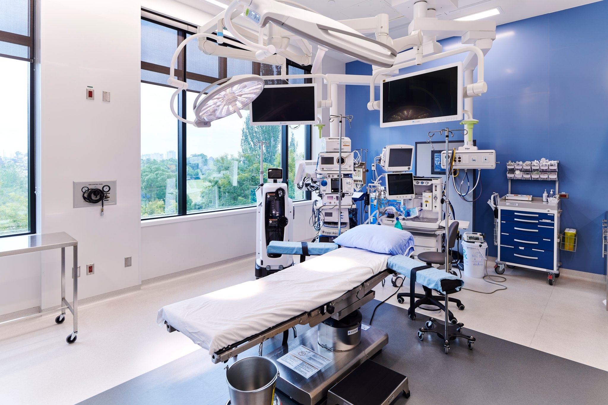 The following is a case study about a medical facility photography project we completed for clearpoint health network, canada's largest independent surgical partner. This project took place at their mississauga location and the overall goal was to provide a photographic overview of one of their medical facilities. Through showcasing their state-of-the-art equipment in their surgical rooms, to the modern design elements, as well as their comfortable, spacious, and inviting recovery rooms, we tailored a photoshoot to tell the story of their business.