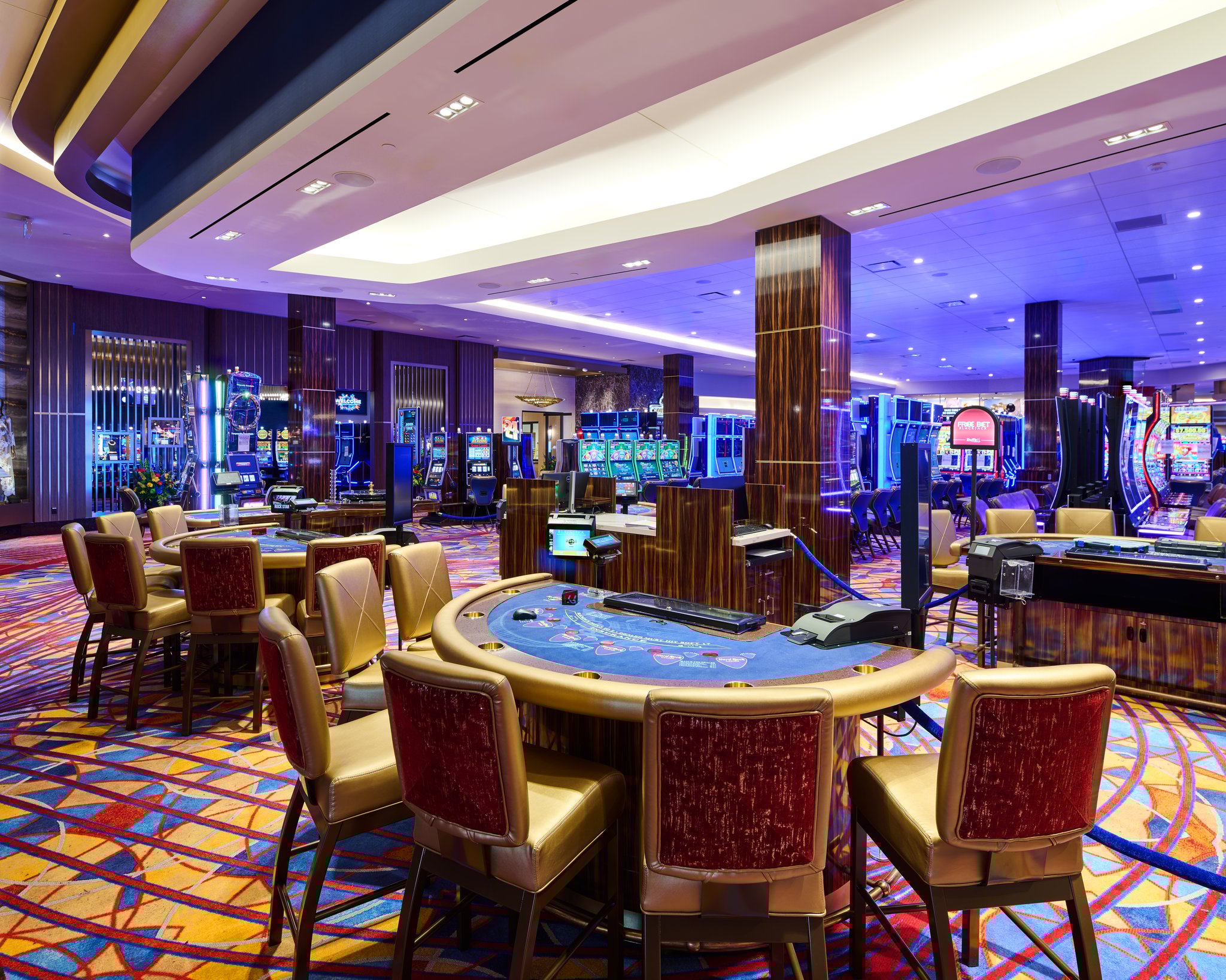 Case Study: Casino Photography Of The Hard Rock Hotel &Amp; Casino Ottawa For Ellisdon - Hard Rock Casino Ottawa Robert Lowdon Photography Rlp4444 Hdr Panorama Copy The follow is a case study about a casino photography project we completed for ellisdon of the hard rock hotel & casino in ottawa, ontario. Ellisdon is a leading global construction services company, who we have worked with on a number of architectural projects, including the world exchange plaza, the h coats building, and carleton university - all in ottawa, ontario. Ellisdon, the general contractor for the project of the rebranded hard rock hotel & casino, formally known as the rideau carlton casino, commissioned us to take architectural images of the finished project prior to their grand opening to the public.