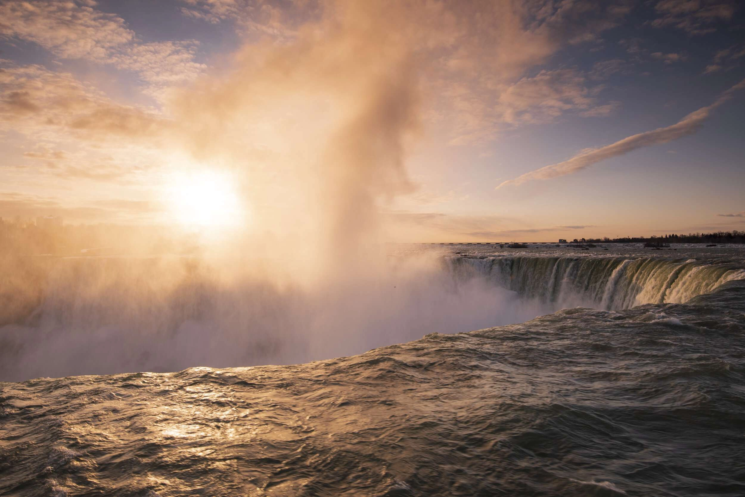 Landscape Photography Tips: How to Take Breathtaking Pictures