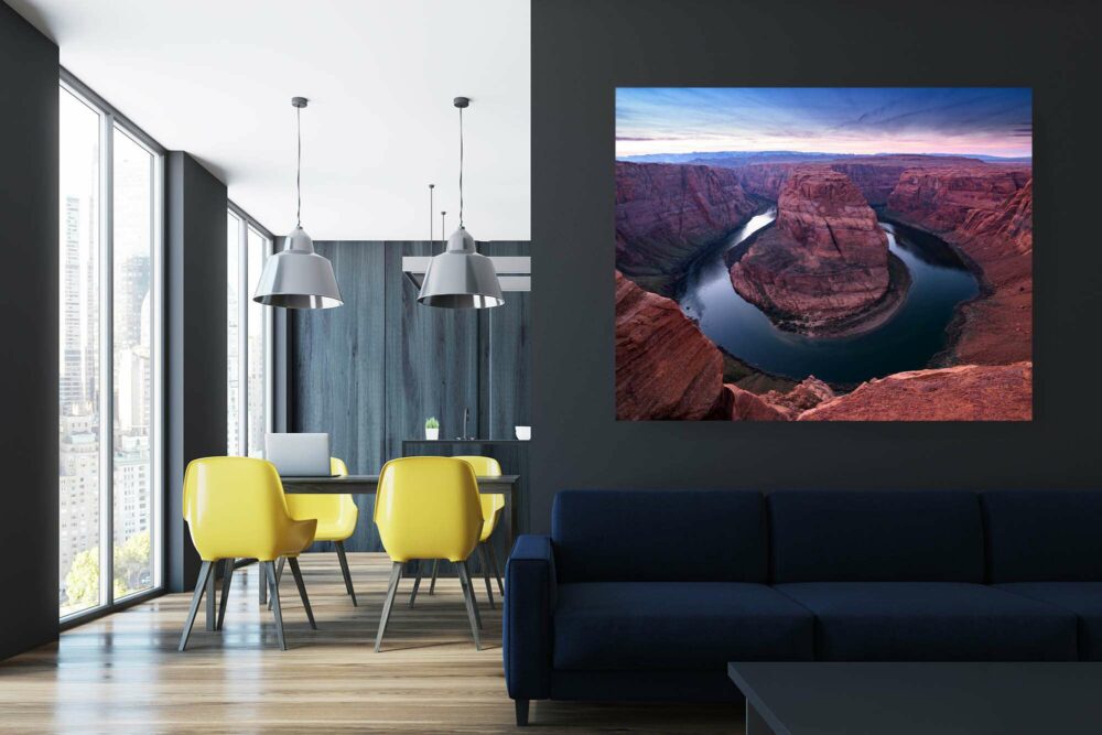 Horseshoe-bend-art-on-wall